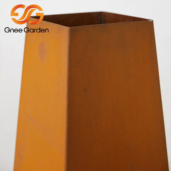 Corten fireplace in backyard 
